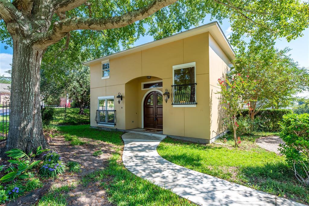 301 Stone Hill Drive - Photo 1