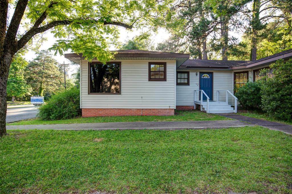 101 Pecan Street - Photo 1
