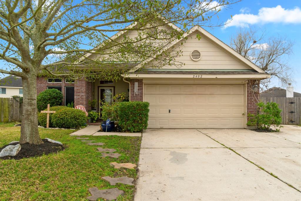 2402 Seguine Drive - Photo 1