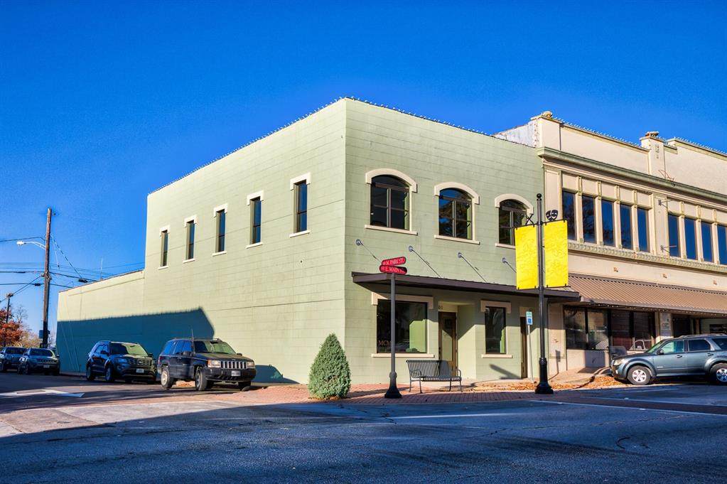 101 Main Street - Photo 1