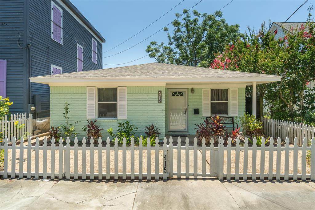 3415 Avenue L - Photo 1