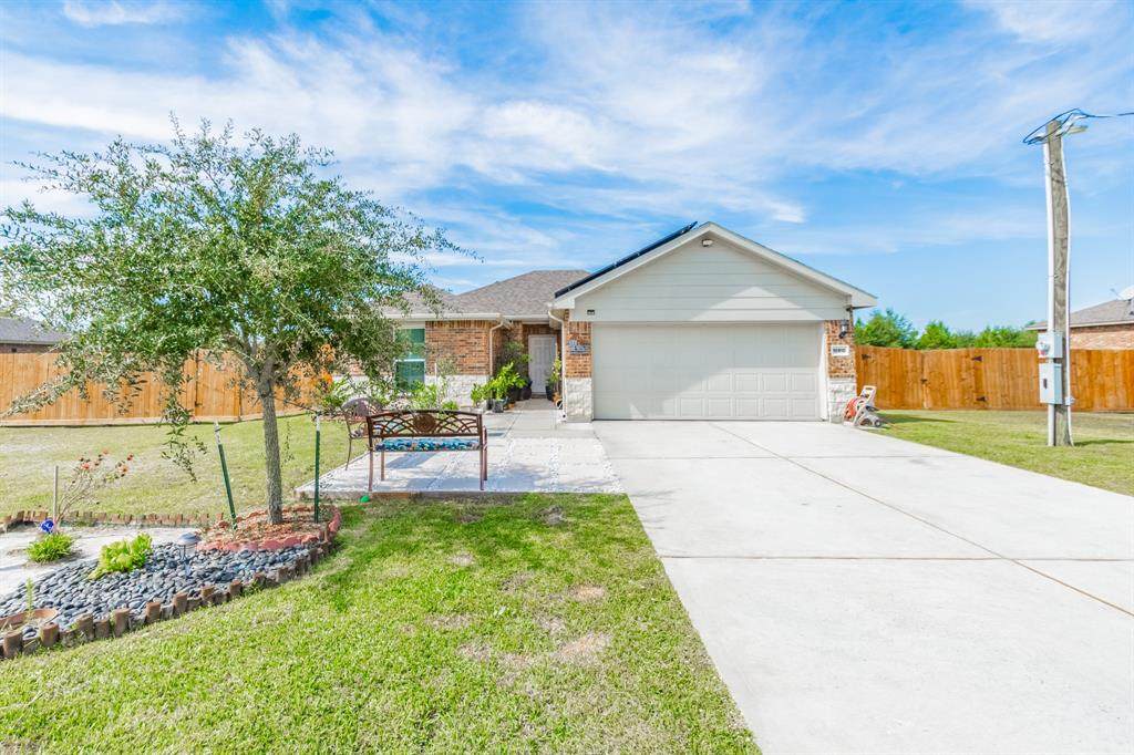 10910 Plum Grove Road - Photo 1