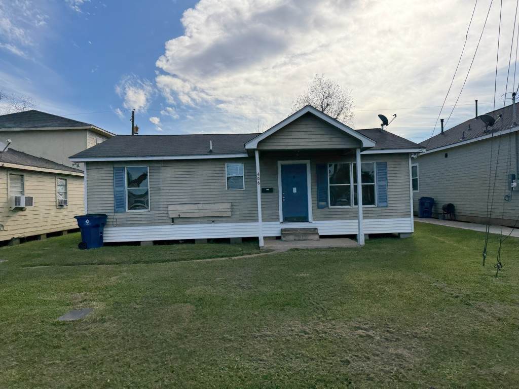 406 Snow Drive - Photo 1