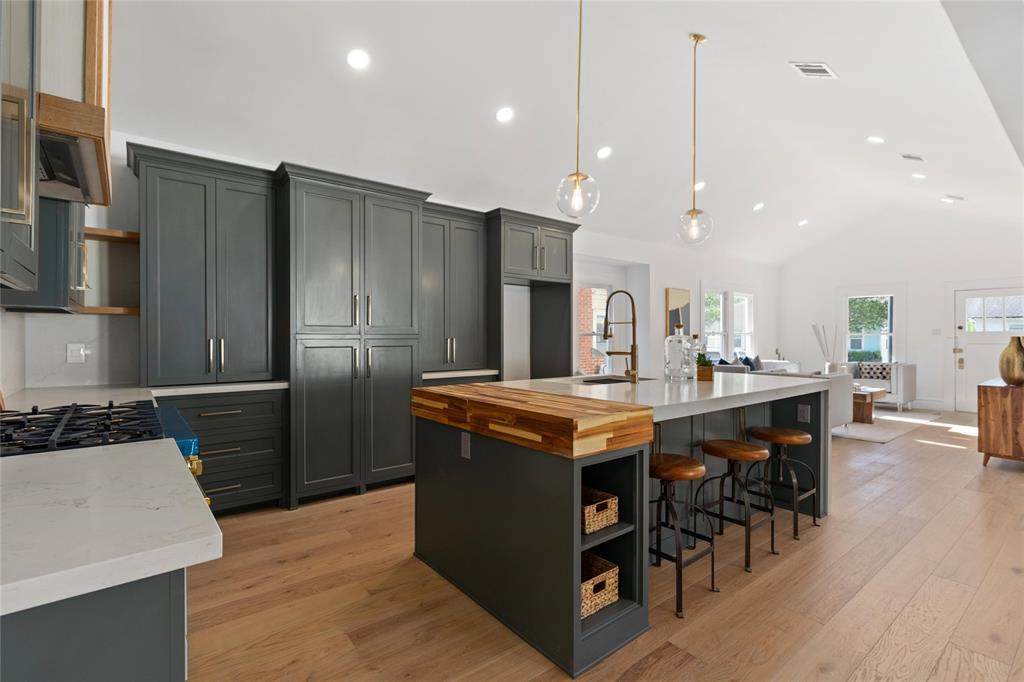 1116 14th Street - Photo 1