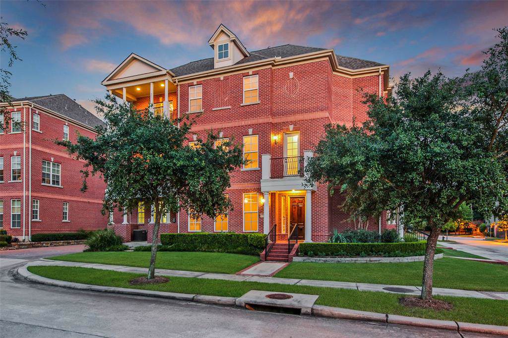 2 Olmstead Row - Photo 1