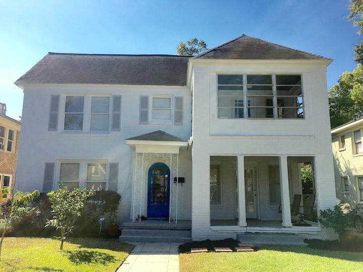 1713 Albans Road - Photo 1