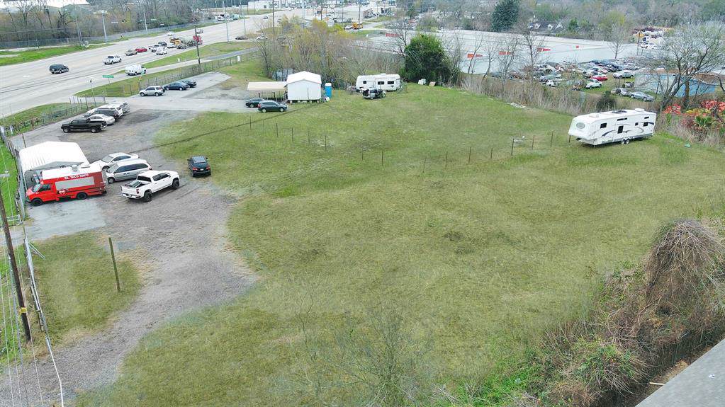 5407 Chippewa Boulevard - Photo 1