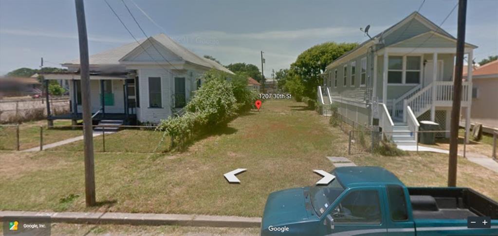 1207 30th Street - Photo 1