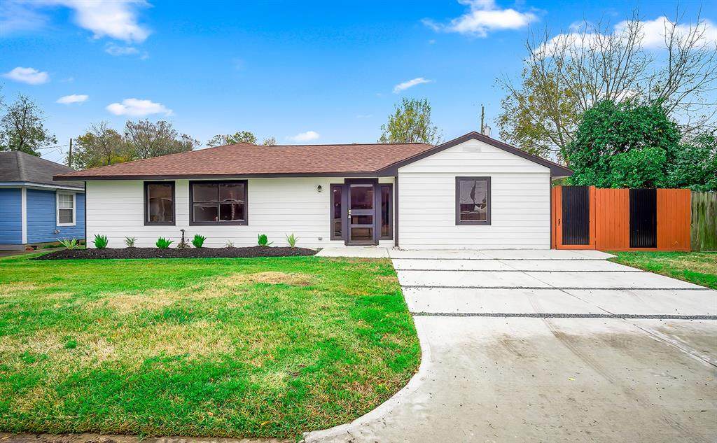 3206 Bond Street - Photo 1