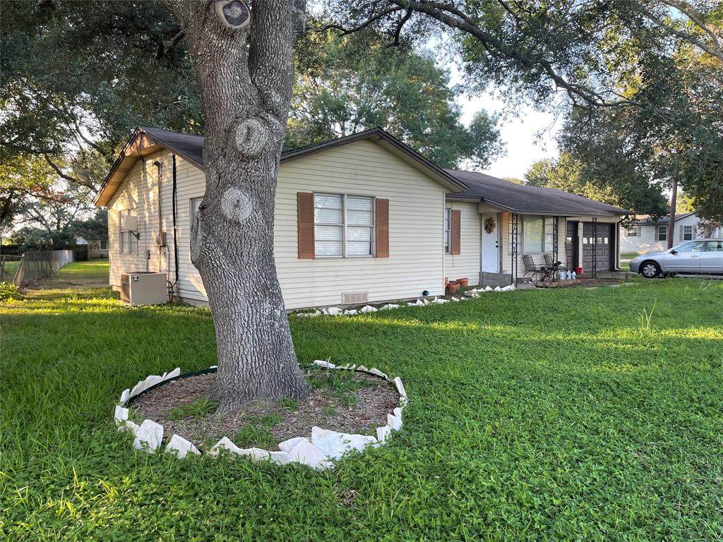 707 Austin Road - Photo 1