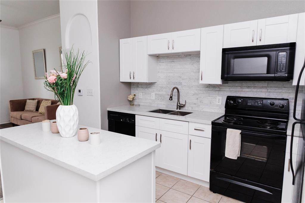 1441 East Street - Photo 1