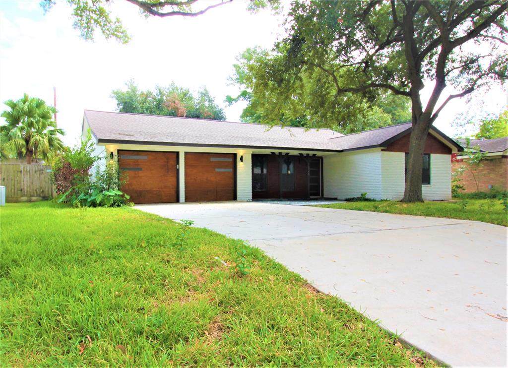 1926 Ganyard Drive - Photo 1