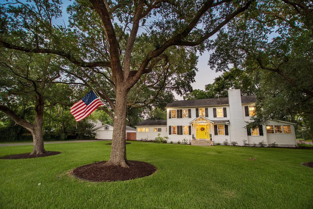 333 Bayshore Drive - Photo 1