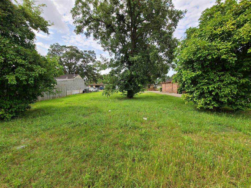 5321 Malmedy Road - Photo 1