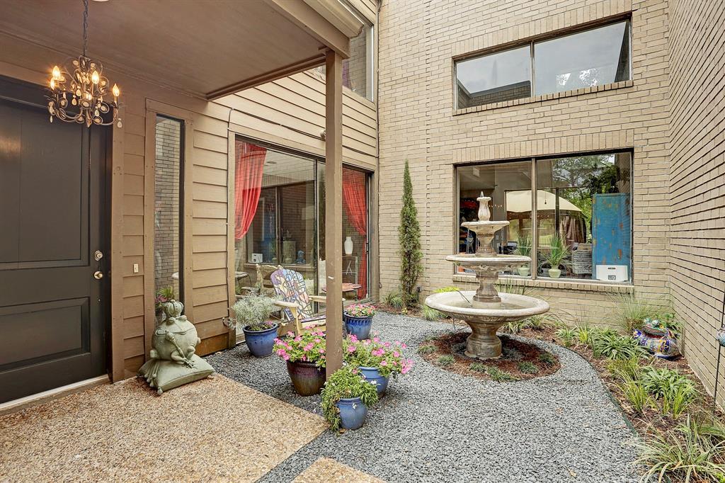 11558 Riverview Drive - Photo 1