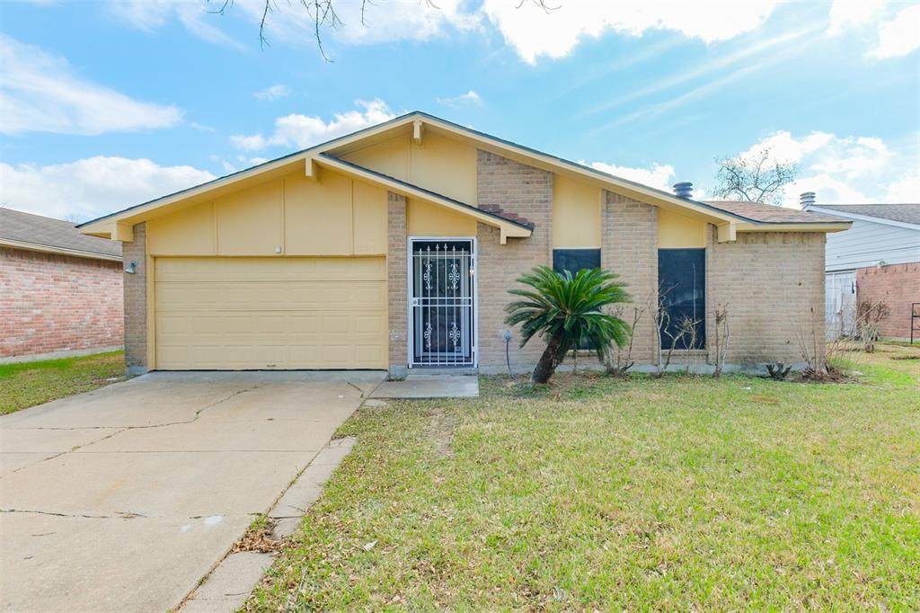 15515 Fall Briar Drive - Photo 1