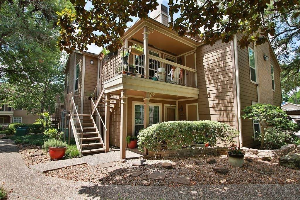 1880 White Oak Drive - Photo 1