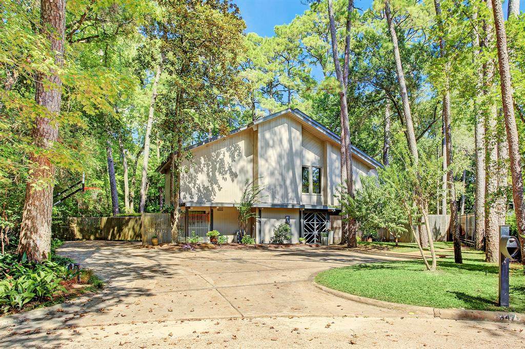 347 Hunters Trail Street - Photo 1