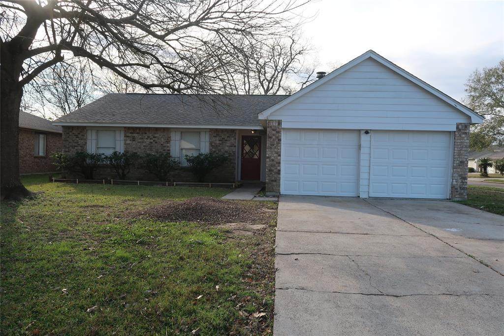 301 Meadow Wood Court - Photo 1