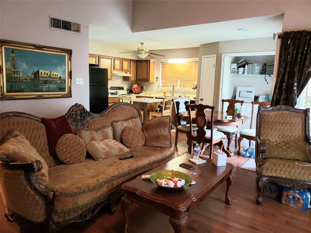 12100 Overbrook Lane - Photo 1