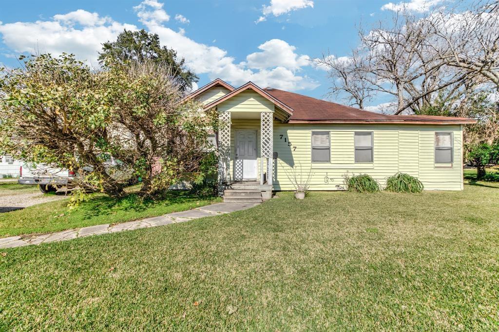 7157 Airport Boulevard - Photo 1