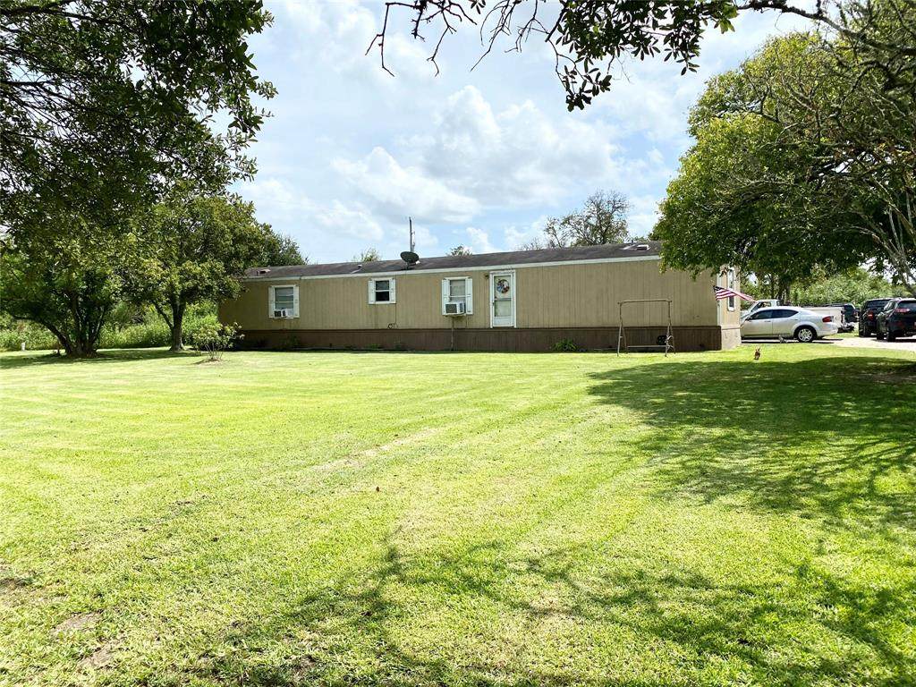 2533 Fm 517 - Photo 1
