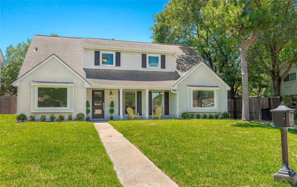 827 Thornwick Drive - Photo 1