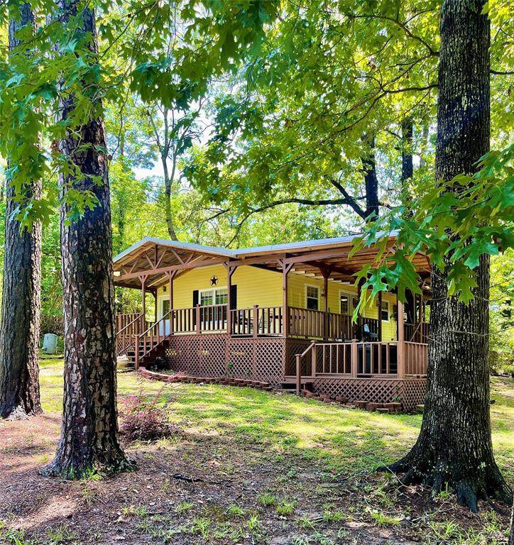 702 Ireland Drive - Photo 1