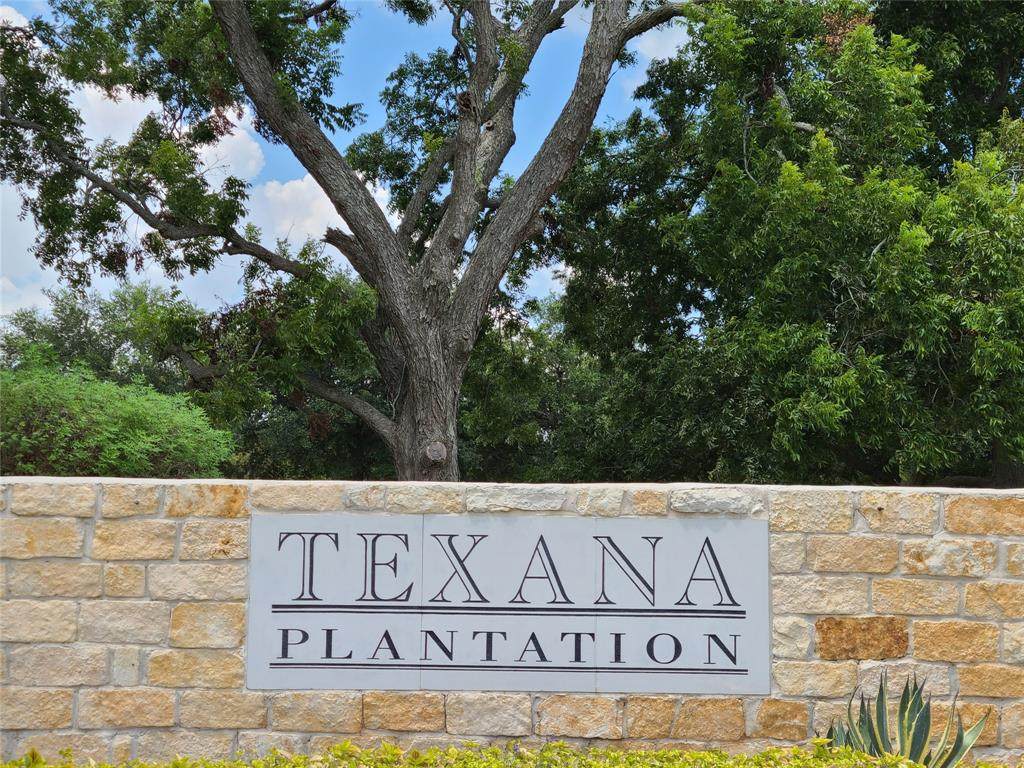 2802 Port Quintana Court - Photo 1
