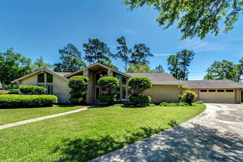 16203 Shrewsbury Circle - Photo 1