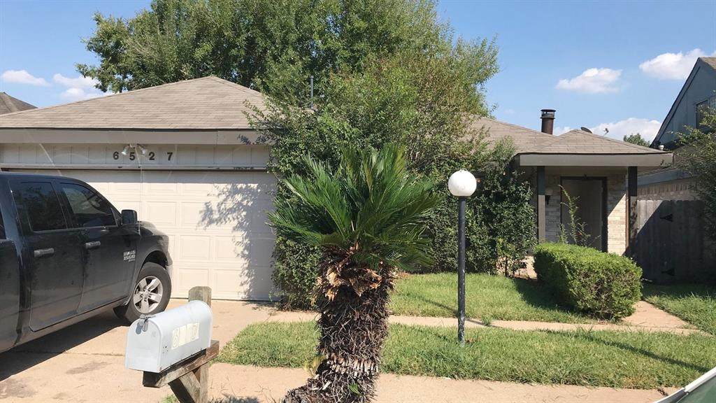 6527 Briar Glade Drive - Photo 1