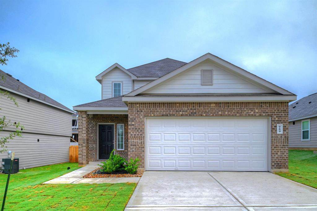 989 Crossing Drive - Photo 1