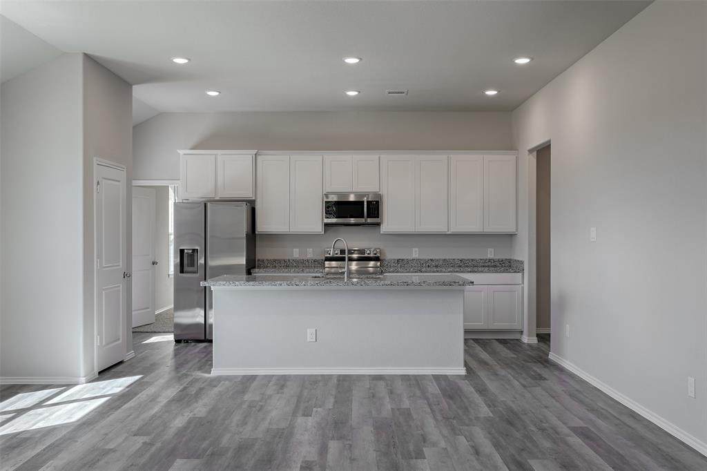 16015 Pinewood Drive - Photo 1