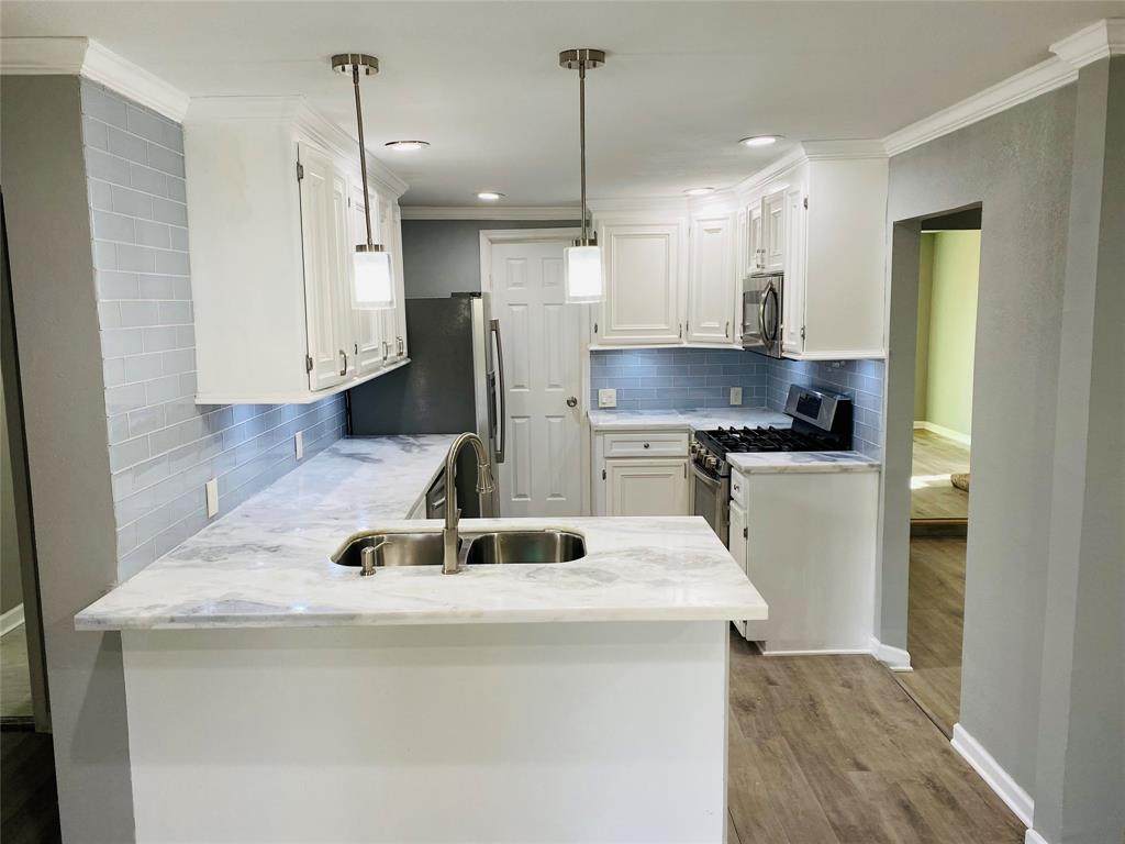 5910 Southcrest Street - Photo 1