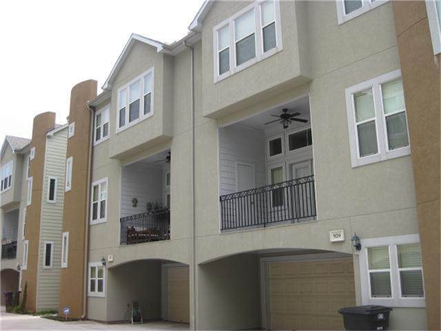 922 26th Street - Photo 1