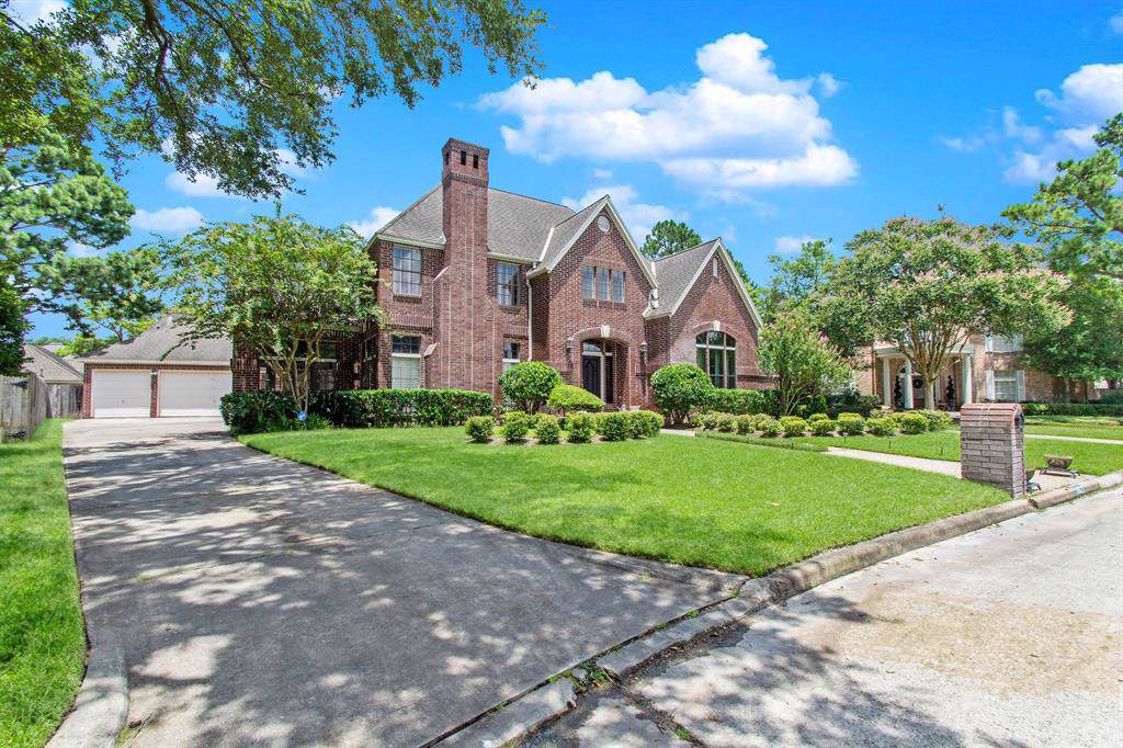 16627 Torrington Court - Photo 1