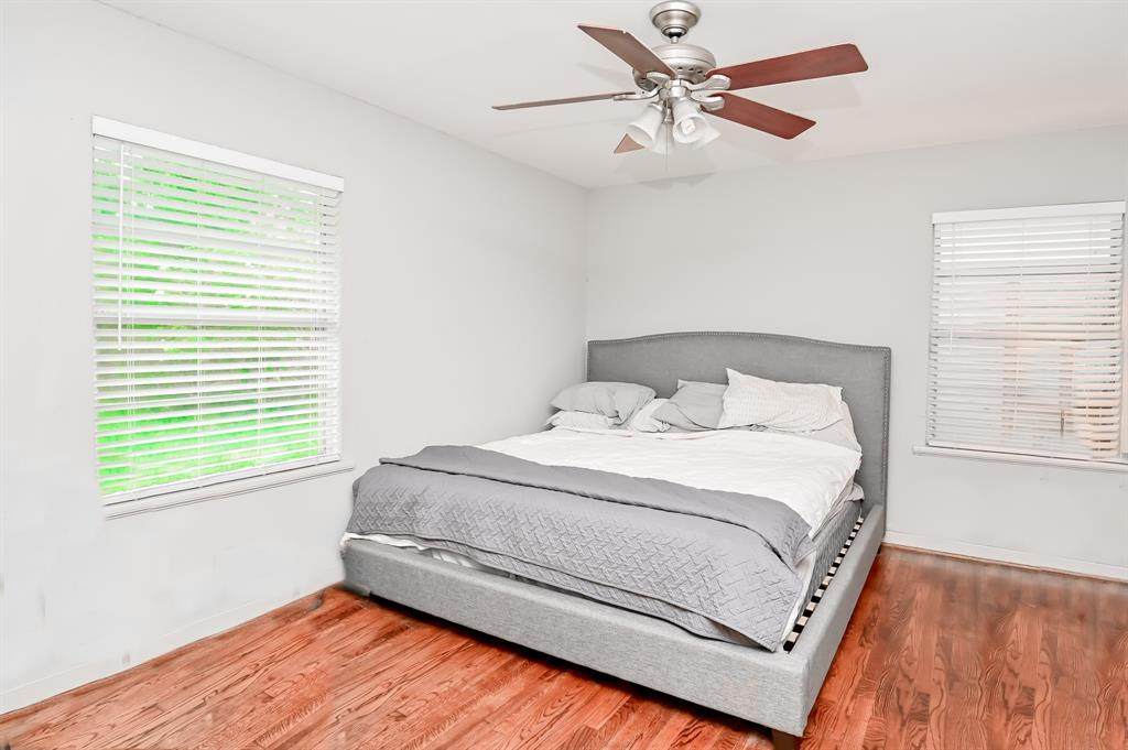 6618 Schiller Street - Photo 1