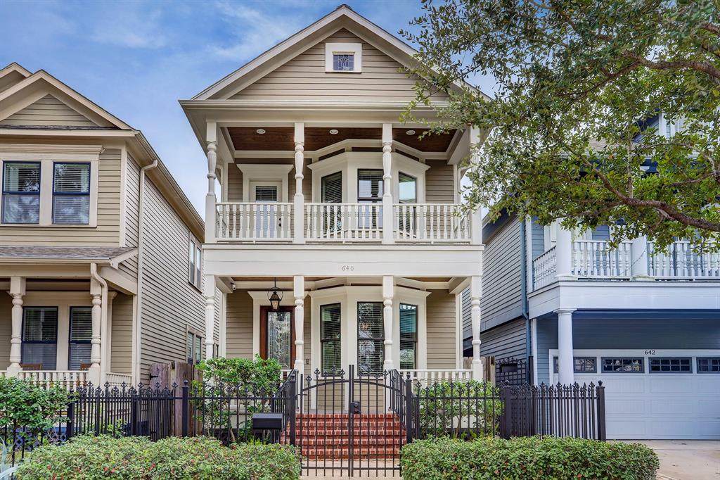 640 17th Street - Photo 1