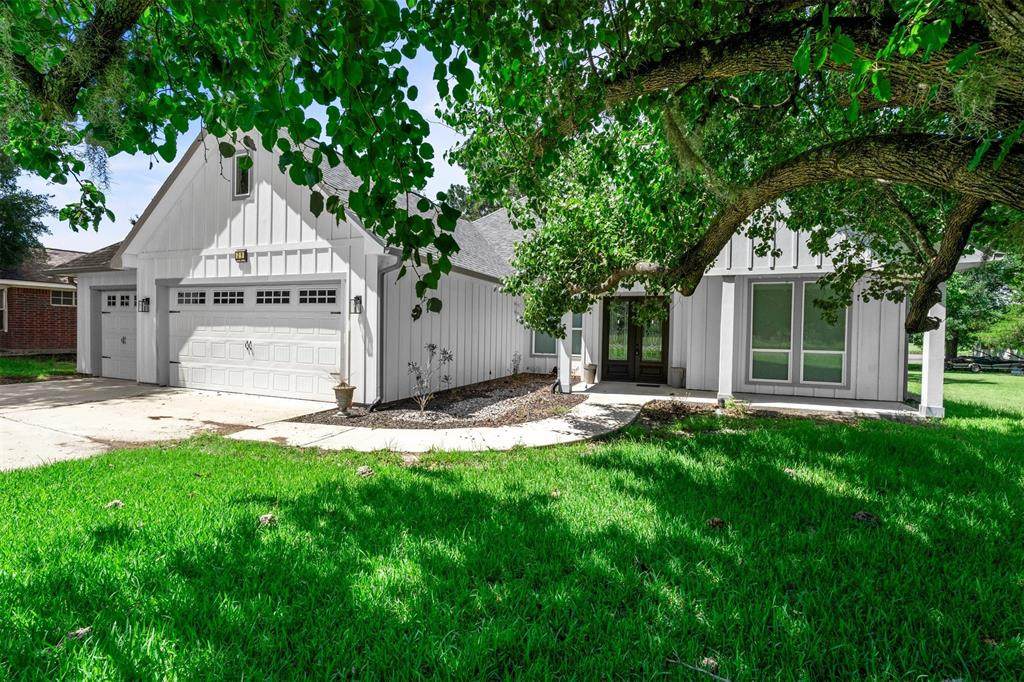 29 Westwood Drive - Photo 1