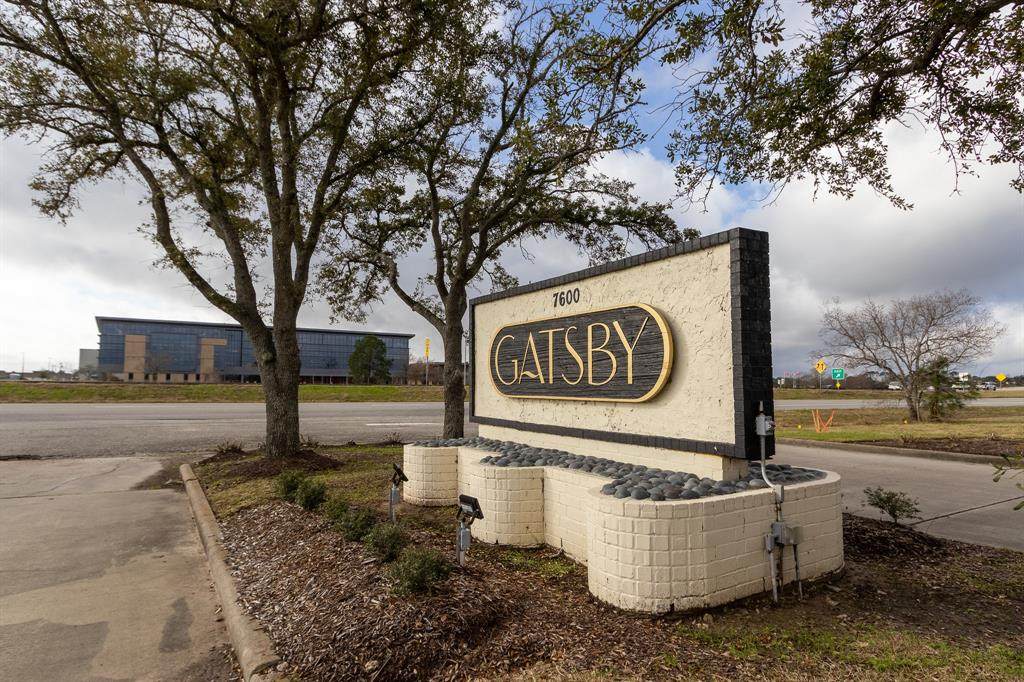 7600 Emmett F Lowry Expressway - Photo 1
