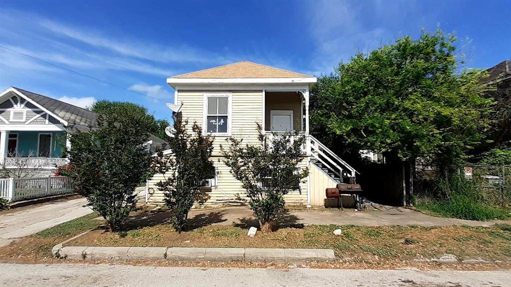 1814 33rd Street - Photo 1