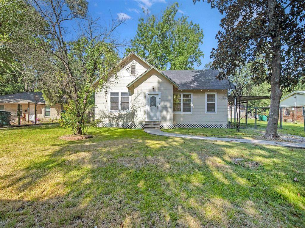 1010 Long Street - Photo 1