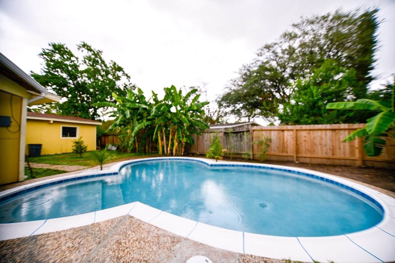 6609 Scribner Road - Photo 1