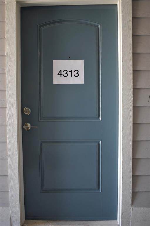 1900 Kilgore Parkway - Photo 1