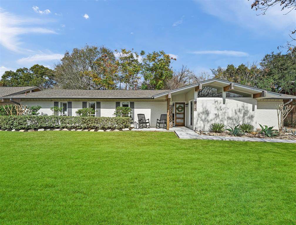 419 Terrace Drive - Photo 1