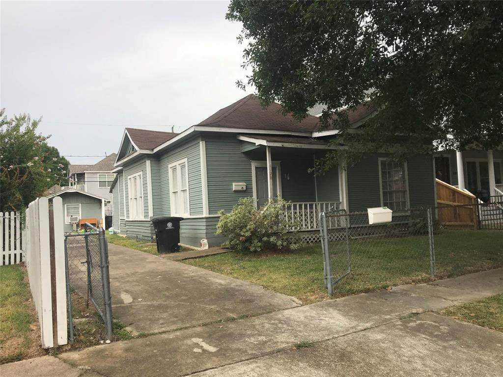 1128 Columbia Street - Photo 1