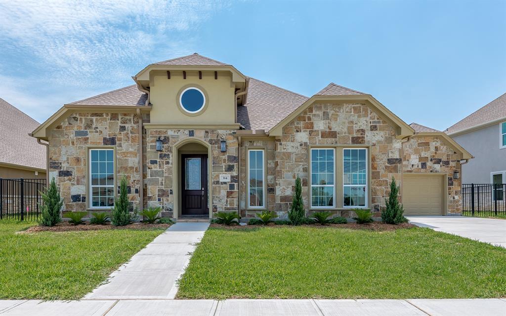 628 Appia Drive - Photo 1