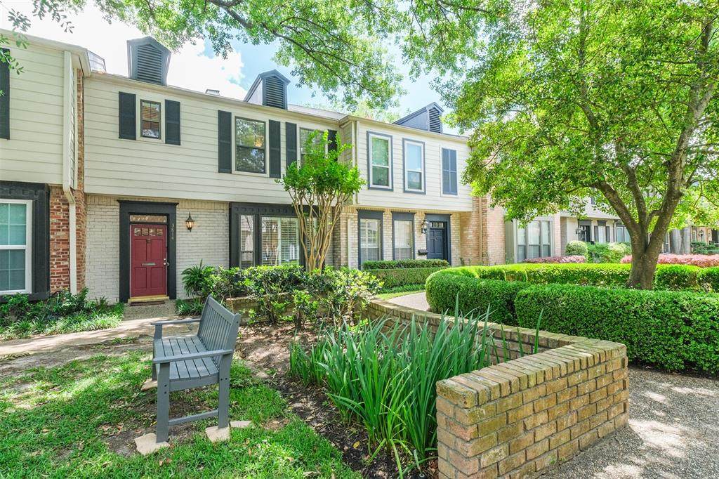 3814 Lake Street - Photo 1