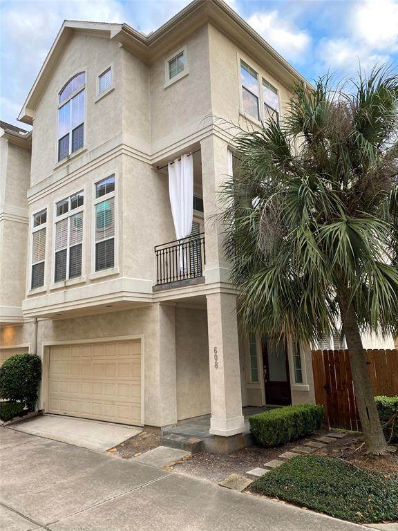 608 Leverkuhn Street - Photo 1