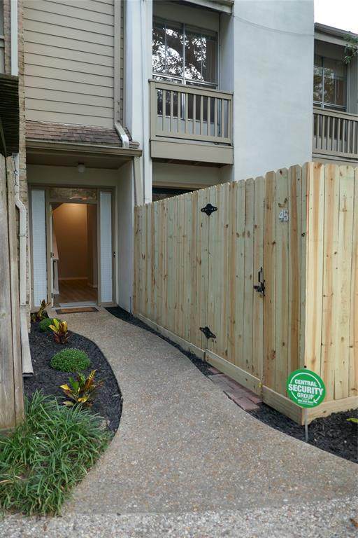 2100 Tanglewilde Street - Photo 1